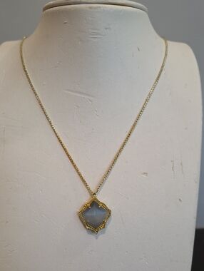 Kendra Scott Kacey Gold Long Pendant Necklace In Slate Cats Eye